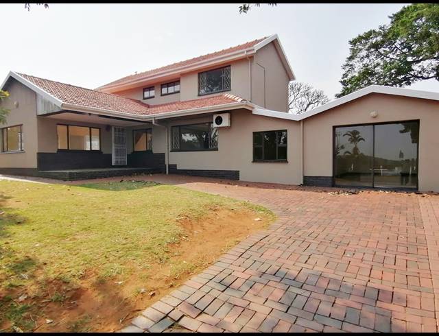 4 BEDROOM HOUSE FOR SALE IN BLUFF